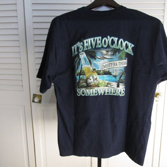 "It's Five O'clock Somewhere Size M Tag-less T-Shirt - Picture 1 of 5